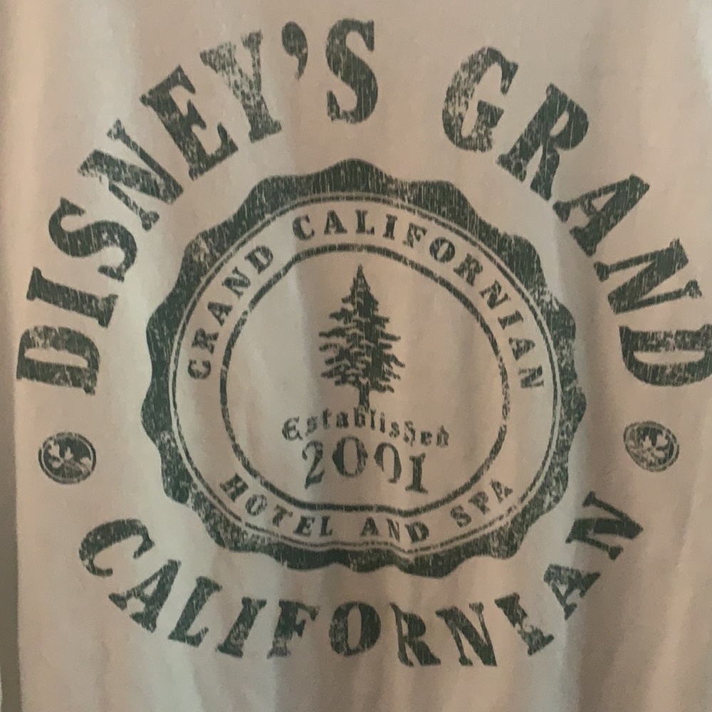 Disney park shirt 100%cotton super soft size m - Picture 2 of 4